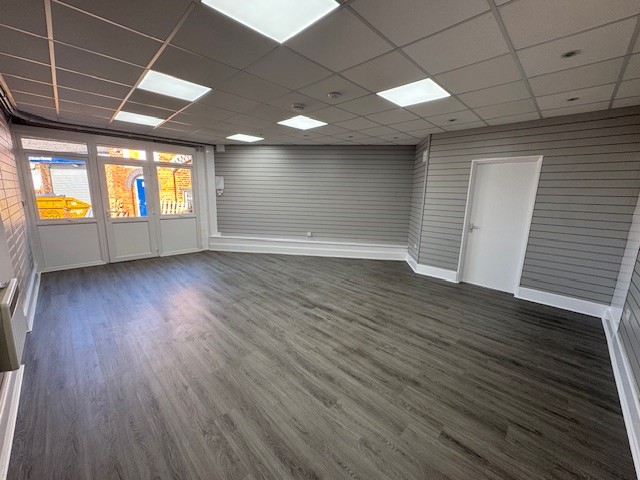 Office in Bedford - photo 2